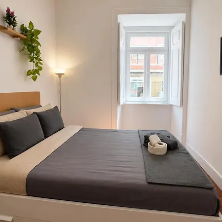 Double - 4 Min Anjos Metro Guest house Lisbon